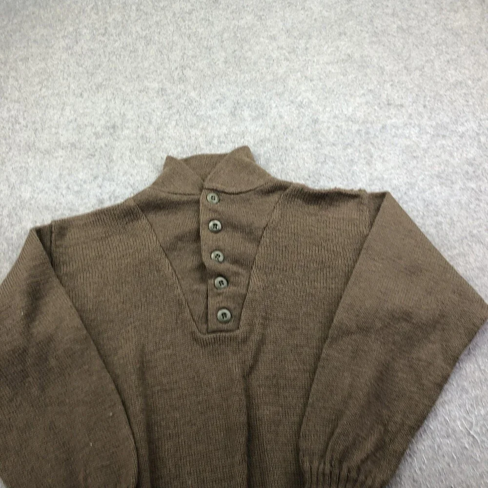 Unbranded vintage military